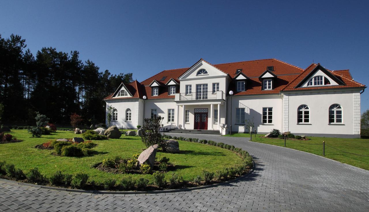 Palac I Folwark Nemino Sierakowice  ภายนอก รูปภาพ