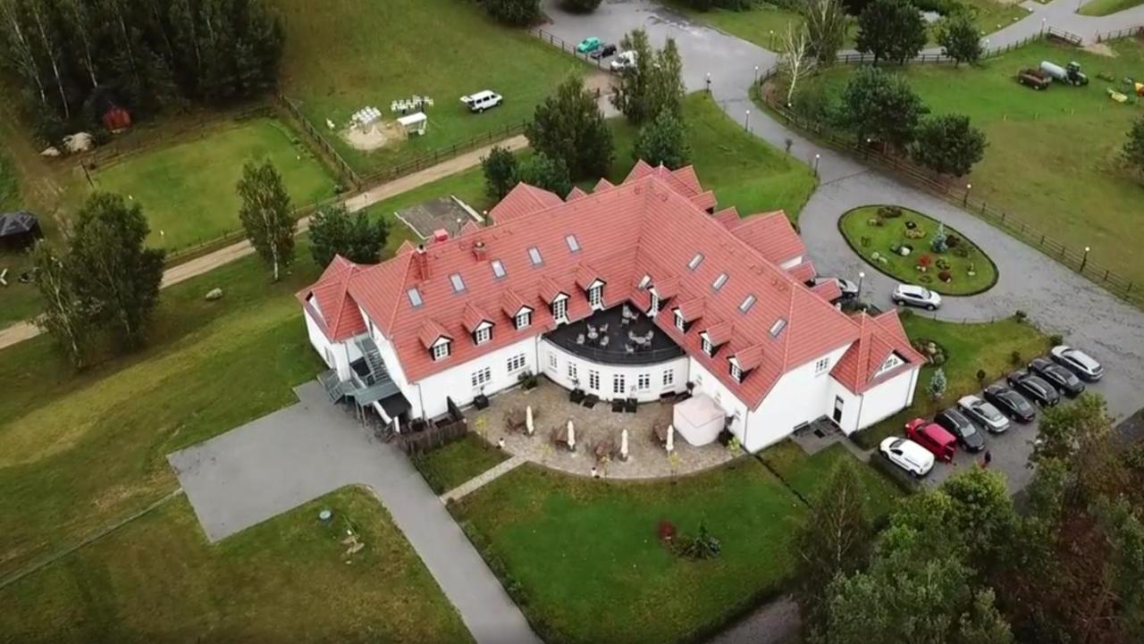 Palac I Folwark Nemino Sierakowice  ภายนอก รูปภาพ